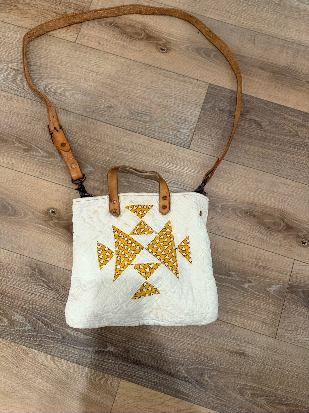 Laurel Mercantile // Thompson Dry Goods Quilted Crossbody Bag
